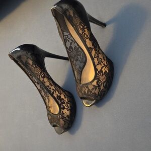 Guess Lace Peep Toes